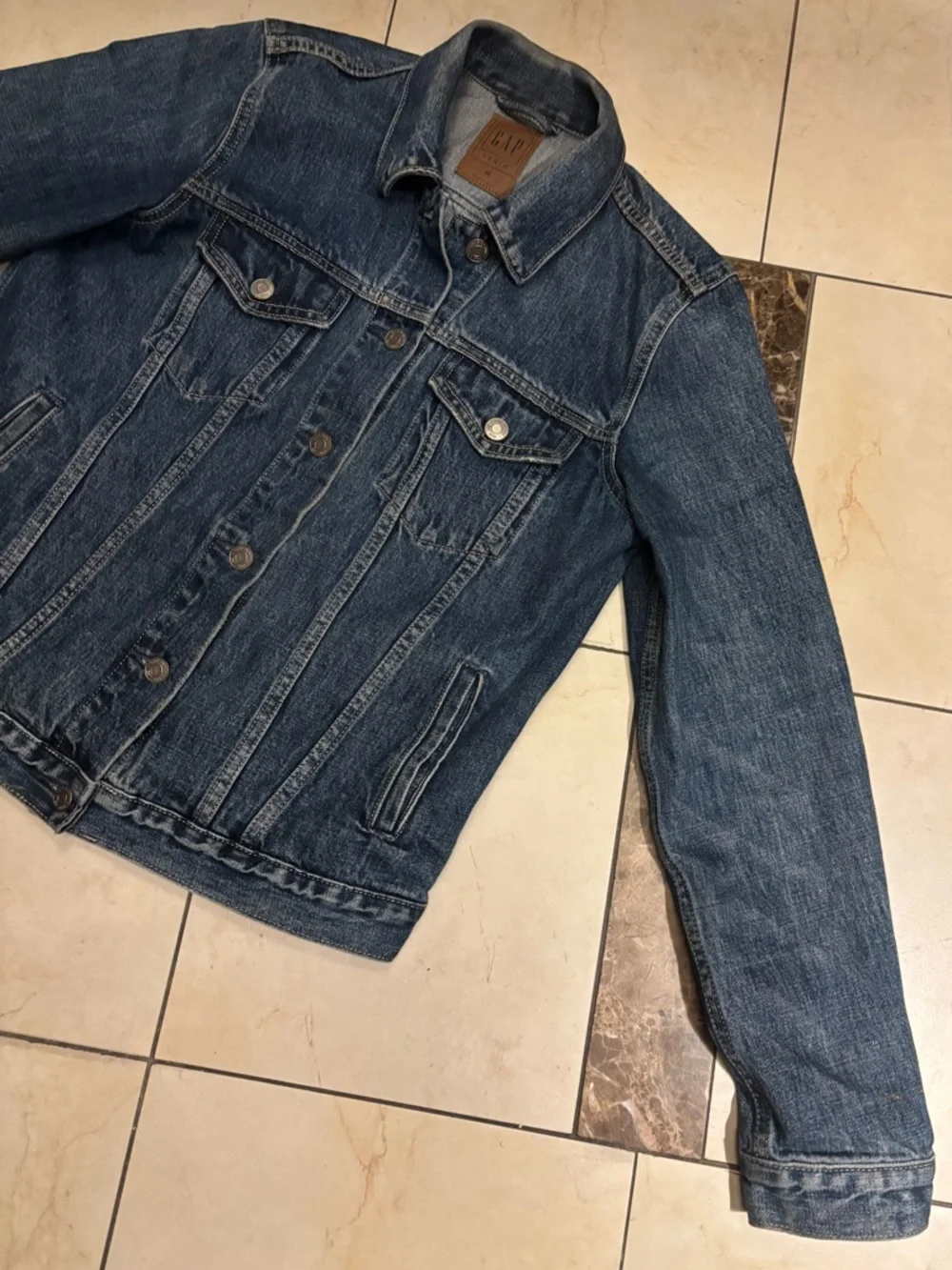 GAP Vintage Style Medium Blue Denim Jacket - Picture 2 of 6